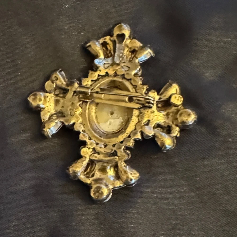 Pearl Cross Brooch with Multicolor Rhinestones, Baroque Statement Pin - Picture 4 of 5